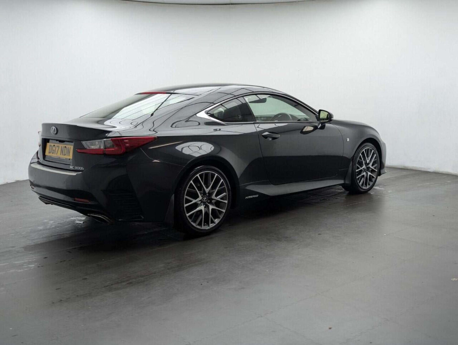 Used Lexus RC 2017 for sale - 77713004: Photo 8