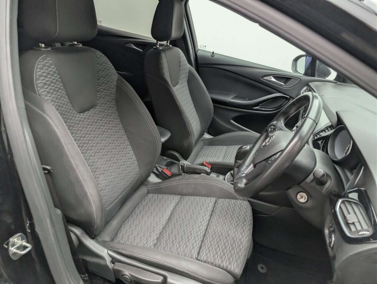 Used Vauxhall Astra 2019 for sale - 77714164: Photo 23