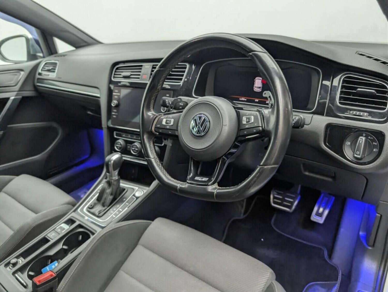 Used Volkswagen Golf 2019 for sale - 77714118: Photo 11