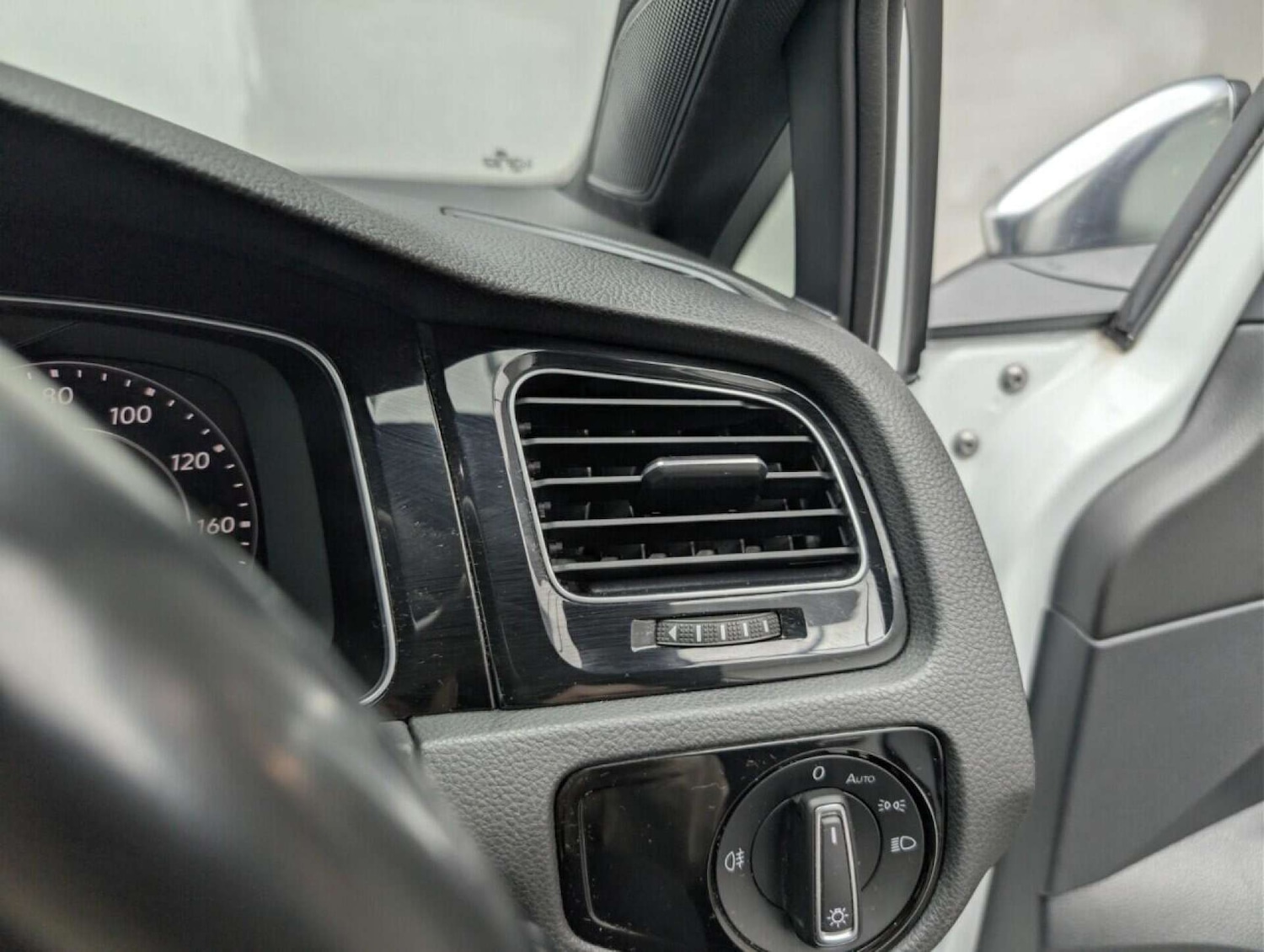 Used Volkswagen Golf 2019 for sale - 77714118: Photo 18