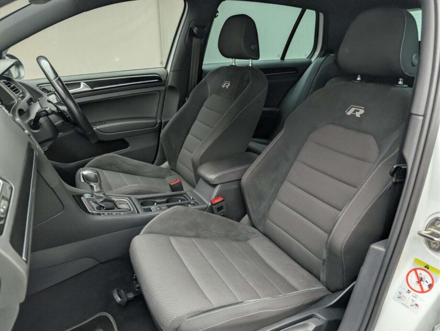 Used Volkswagen Golf 2019 for sale - 77714118: Photo 25