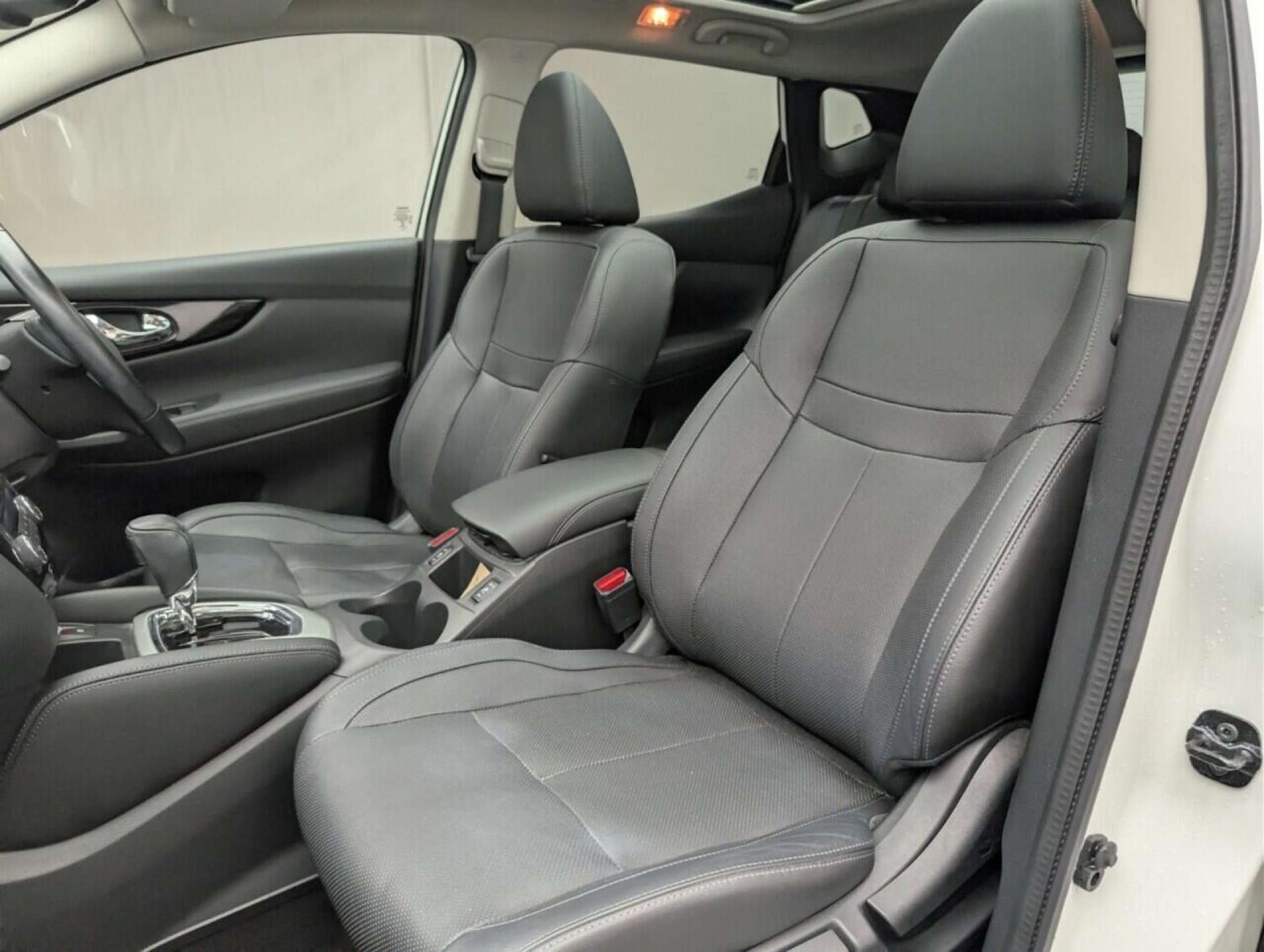 Used Nissan Qashqai 2016 for sale - 77714321: Photo 27