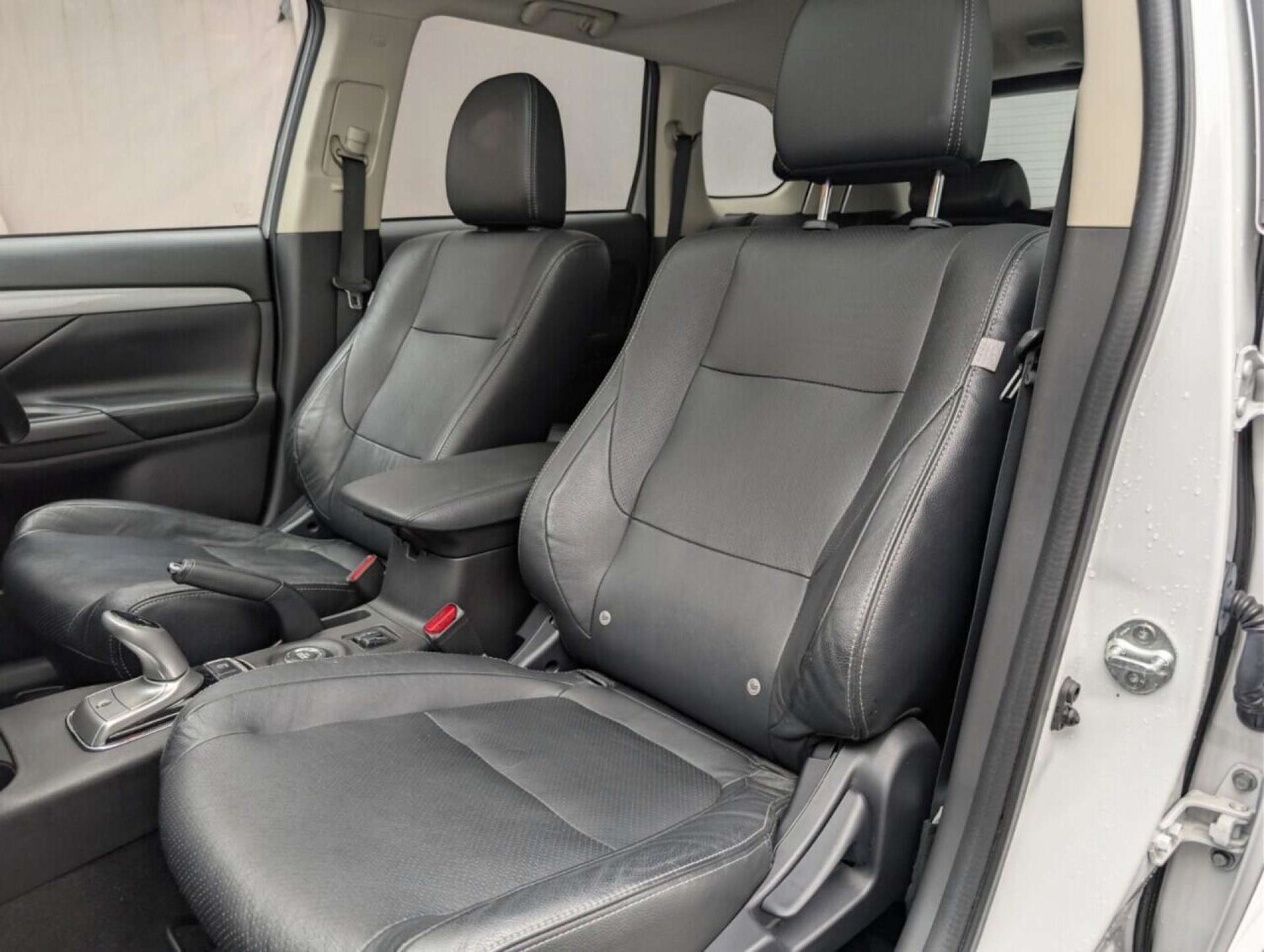 Used Mitsubishi Outlander 2015 for sale - 77713231: Photo 31