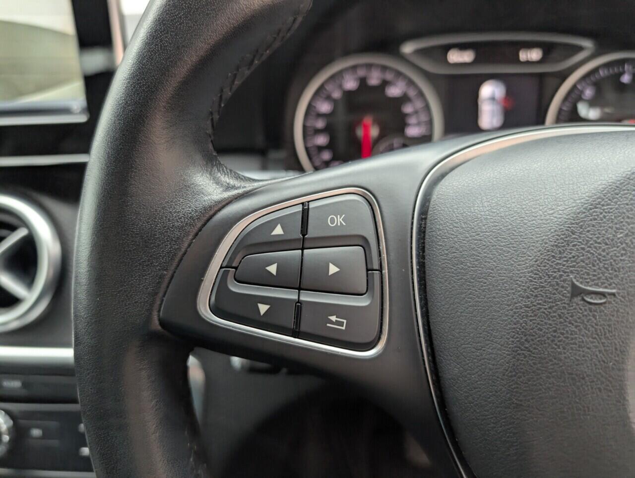 Used Mercedes-Benz A-Class 2016 for sale - 76456633: Photo 44