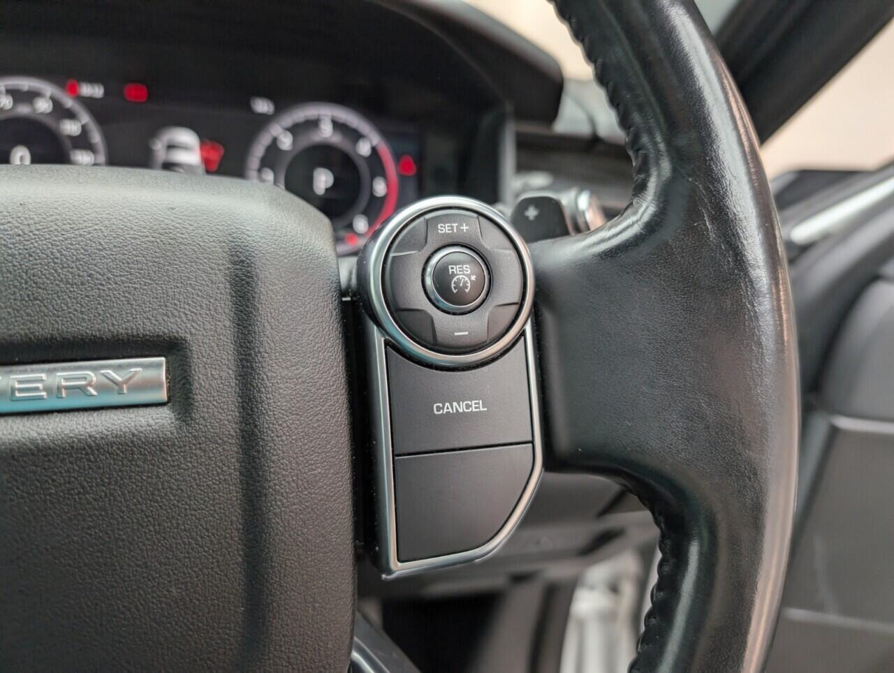 Used Land Rover Discovery 2018 for sale - 76512887: Photo 21