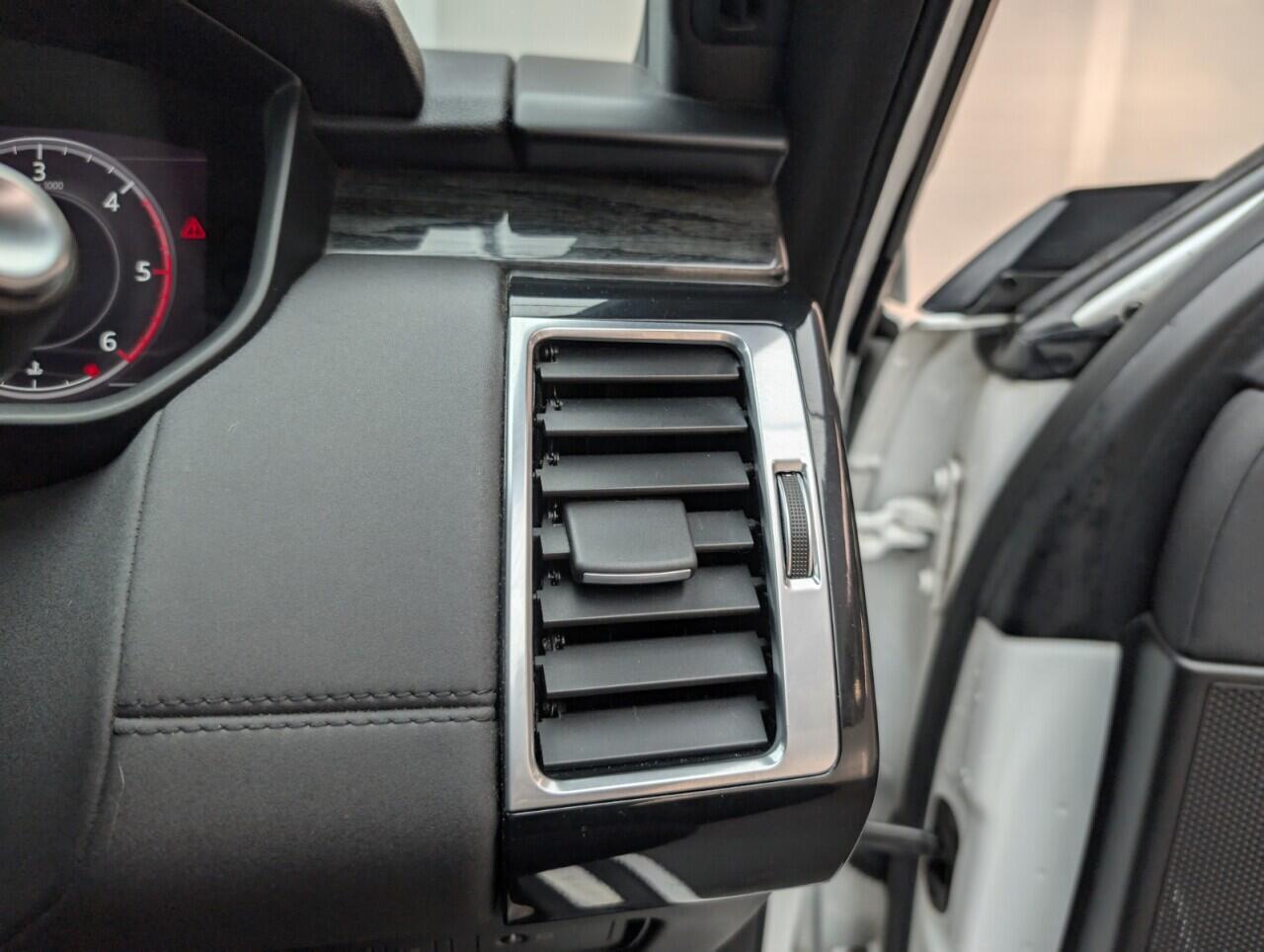 Used Land Rover Discovery 2018 for sale - 76512887: Photo 22