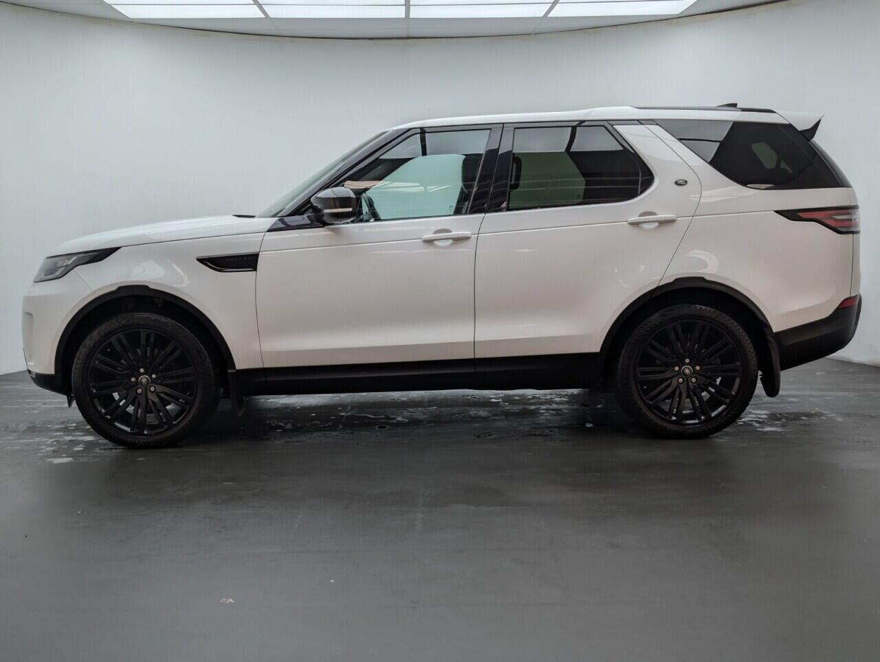 Used Land Rover Discovery 2018 for sale - 76512887: Photo 5
