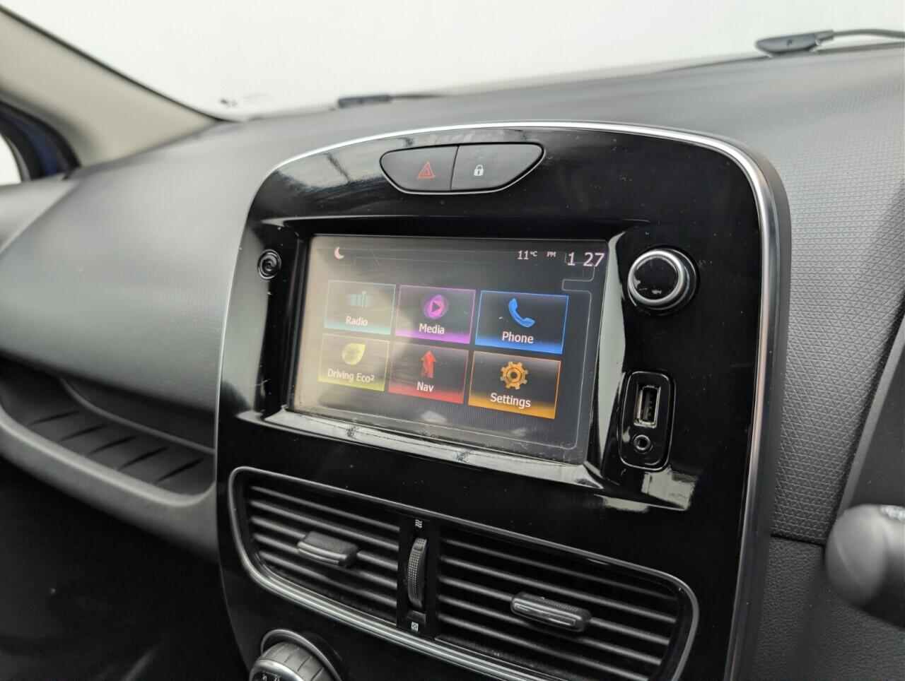 Used Renault Clio 2017 for sale - 76584588: Photo 13