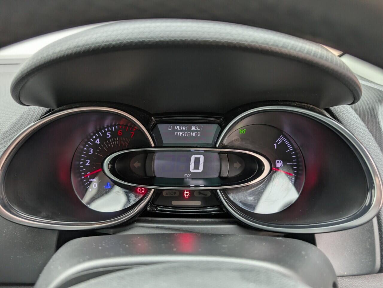 Used Renault Clio 2017 for sale - 76584588: Photo 17