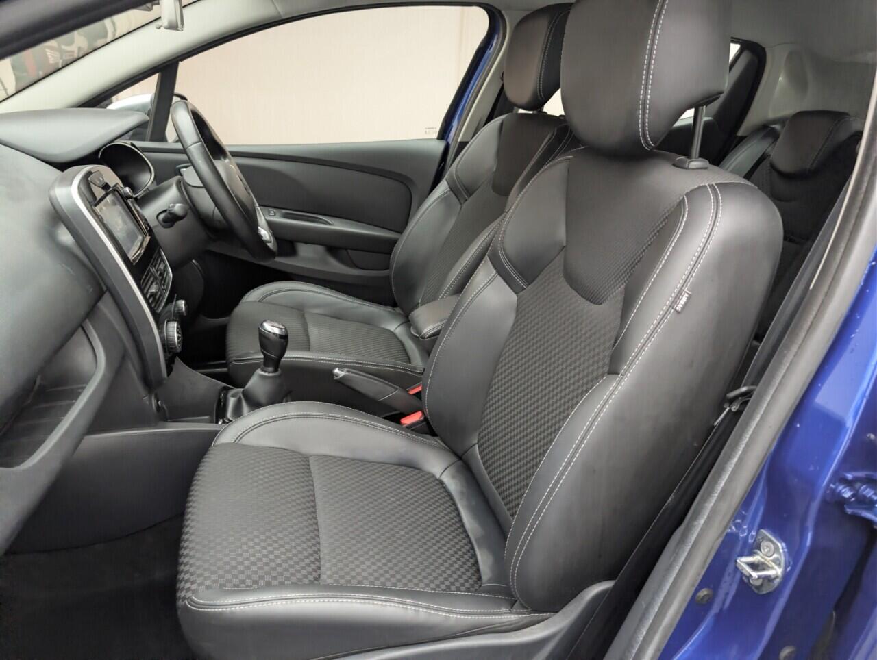 Used Renault Clio 2017 for sale - 76584588: Photo 25