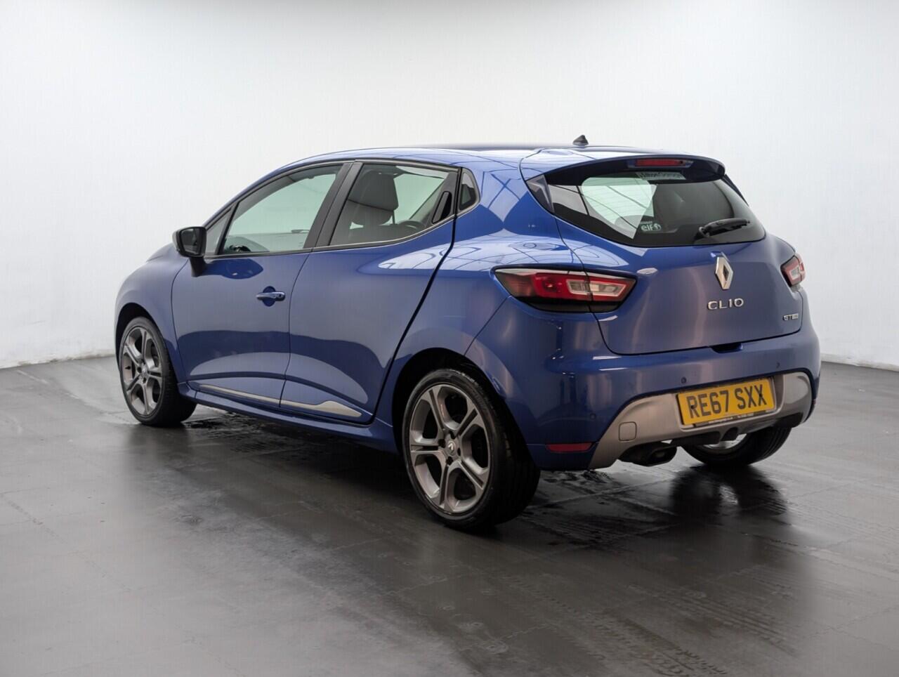 Used Renault Clio 2017 for sale - 76584588: Photo 6