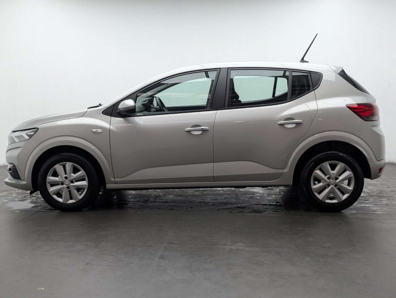 Used Dacia Sandero 2021 for sale - 77712994: Photo 5