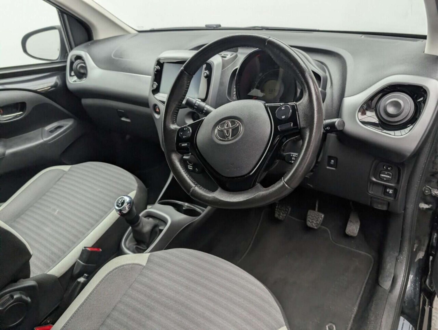 Used Toyota AYGO 2018 for sale - 77714086: Photo 11