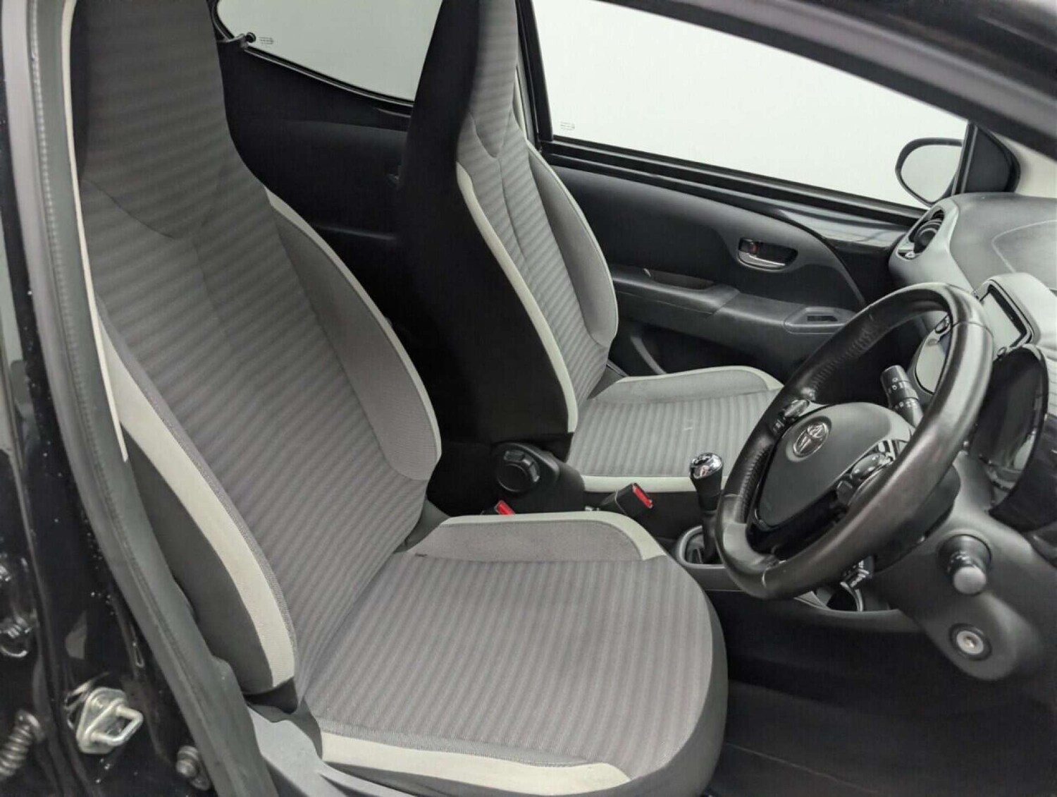 Used Toyota AYGO 2018 for sale - 77714086: Photo 12