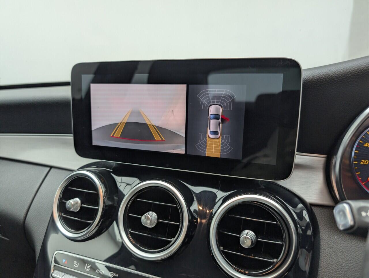 Used Mercedes-Benz C Class 2020 for sale - 76425173: Photo 15