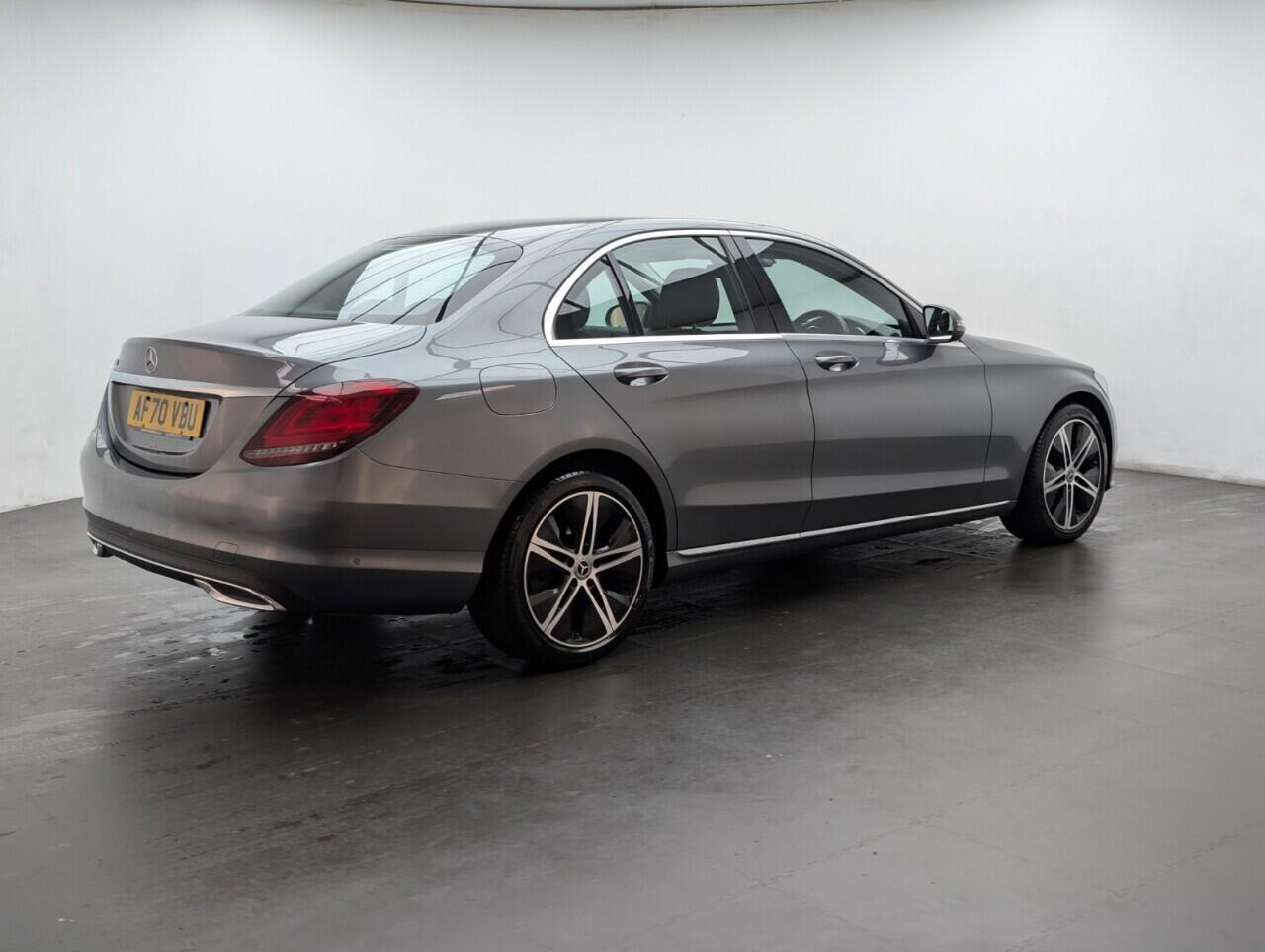 Used Mercedes-Benz C Class 2020 for sale - 76425173: Photo 8