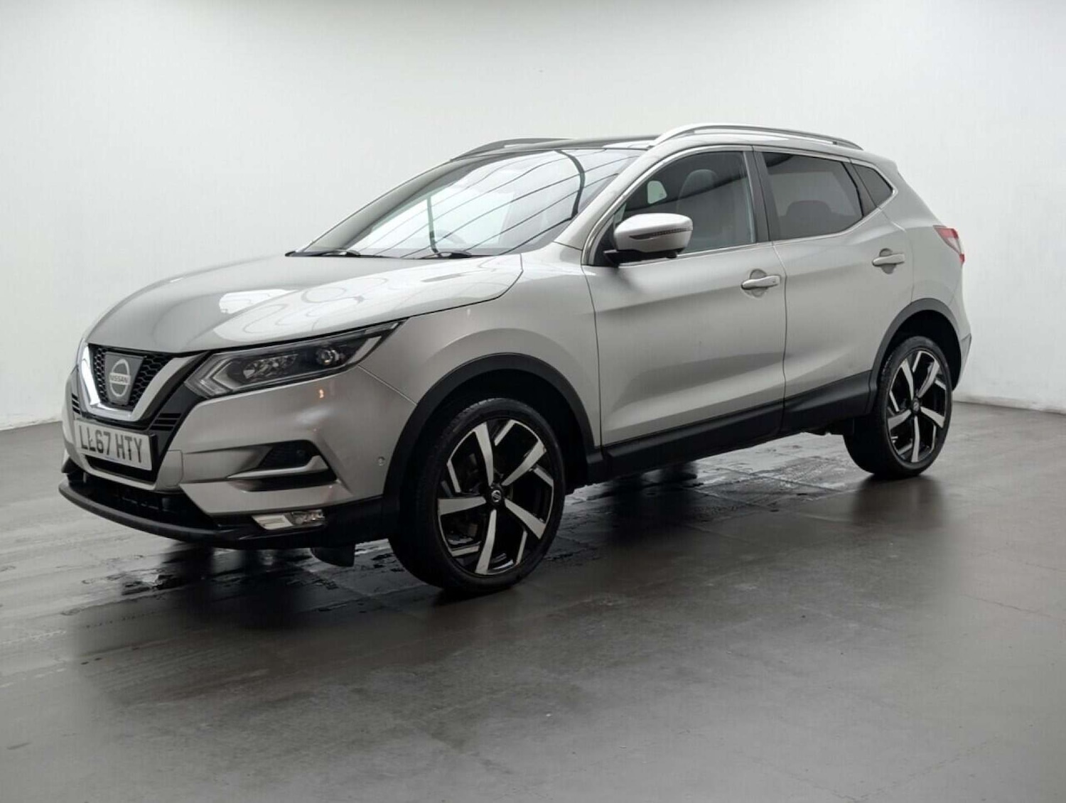 Used Nissan Qashqai 2018 for sale - 77714472: Photo 4