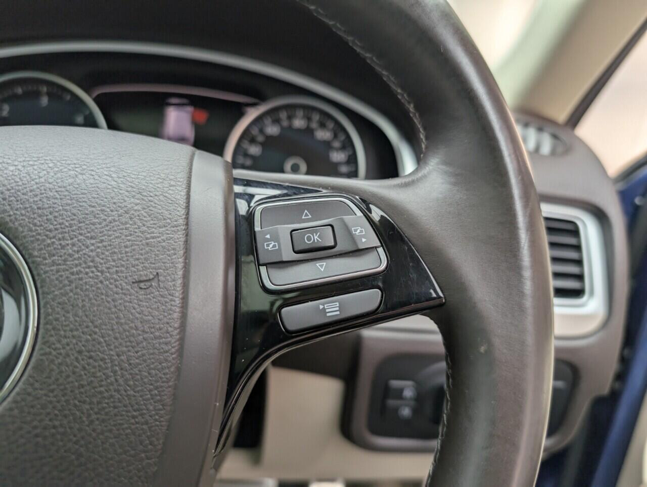 Used Volkswagen Touareg 2016 for sale - 76936606: Photo 19