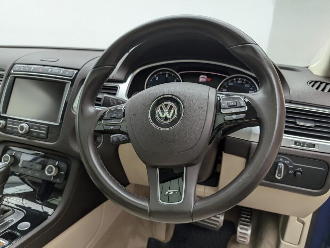 Used Volkswagen Touareg 2016 for sale - 76936606: Photo 22