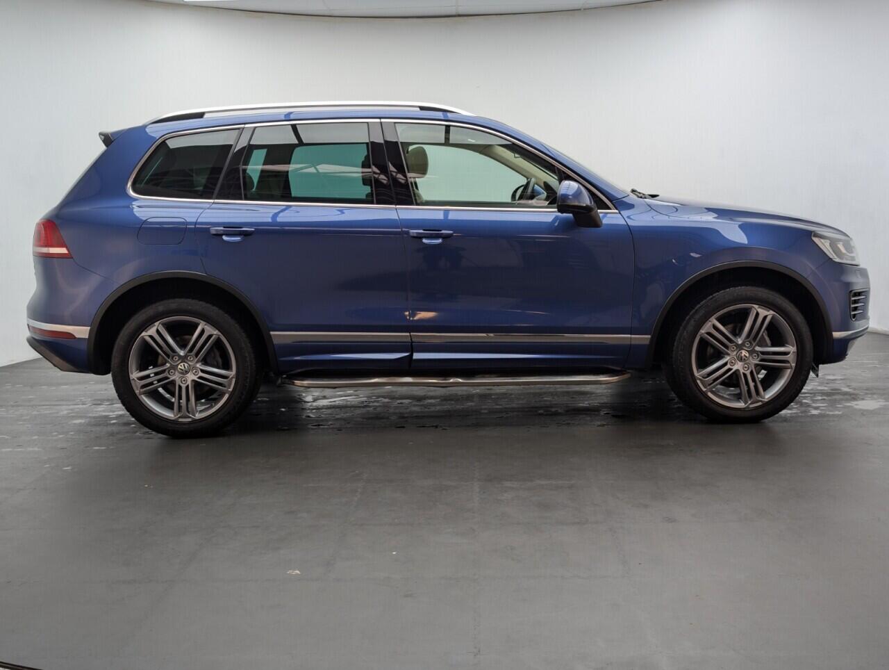 Used Volkswagen Touareg 2016 for sale - 76936606: Photo 9