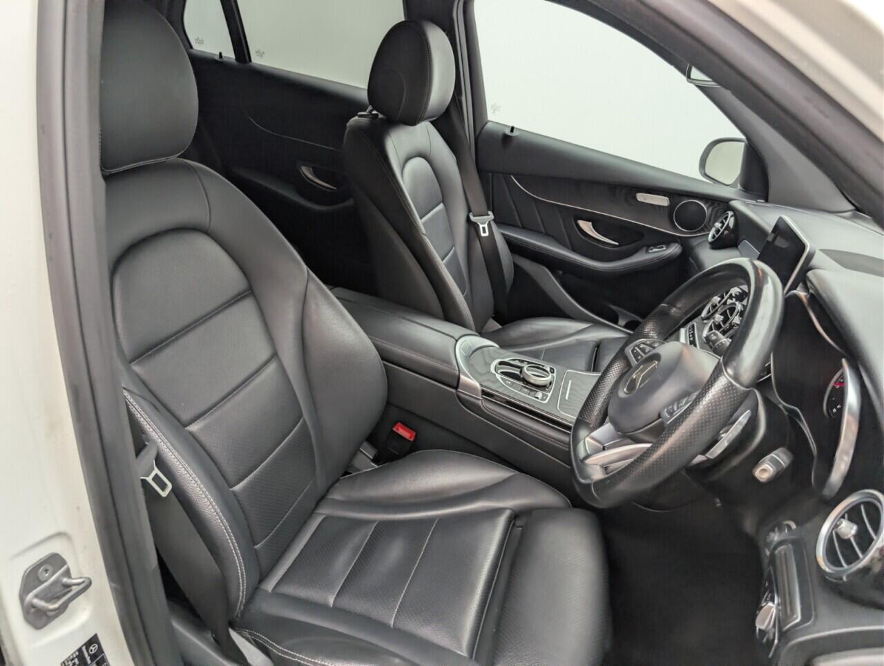 Used Mercedes-Benz GLC 2018 for sale - 77343926: Photo 12