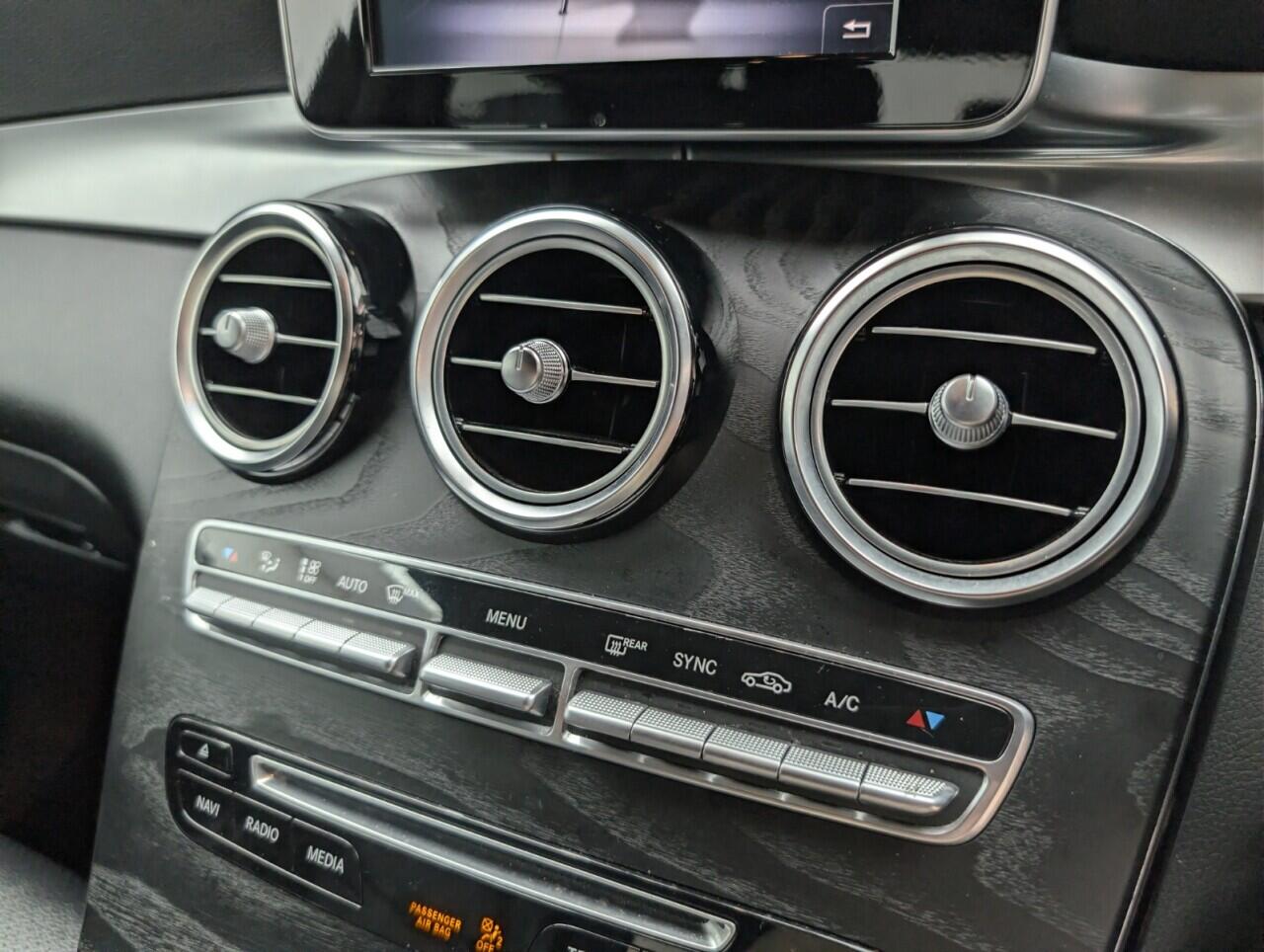 Used Mercedes-Benz GLC 2018 for sale - 77343926: Photo 16