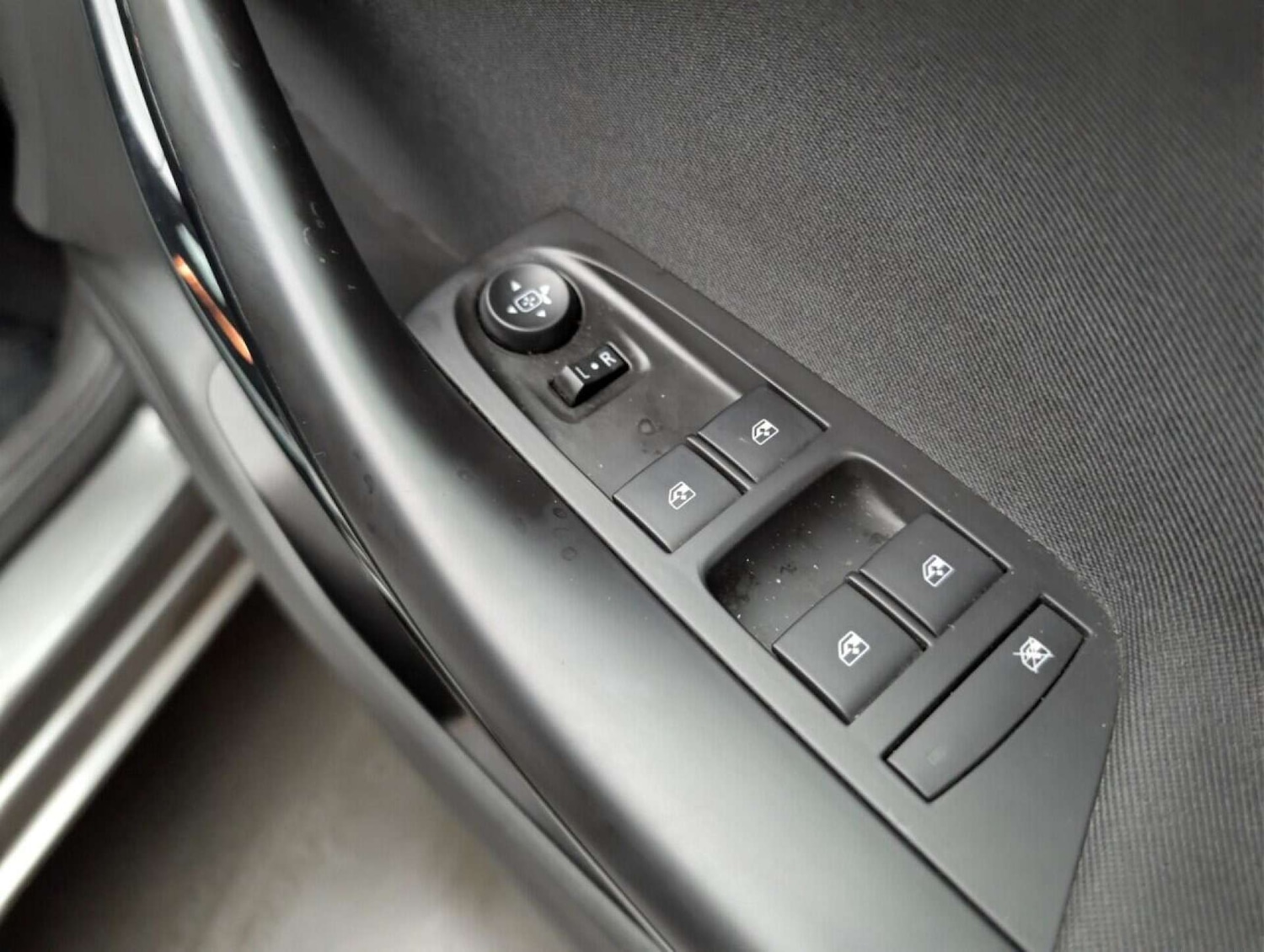 Used Vauxhall Astra 2018 for sale - 77953311: Photo 23