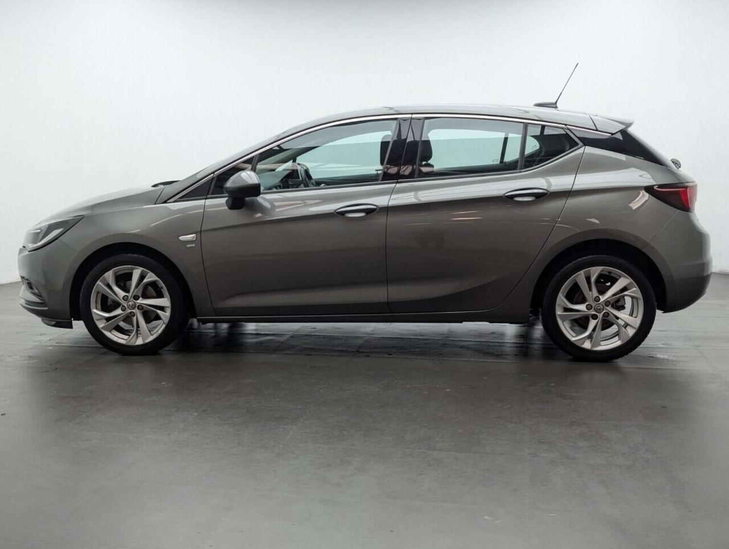 Used Vauxhall Astra 2018 for sale - 77953311: Photo 6