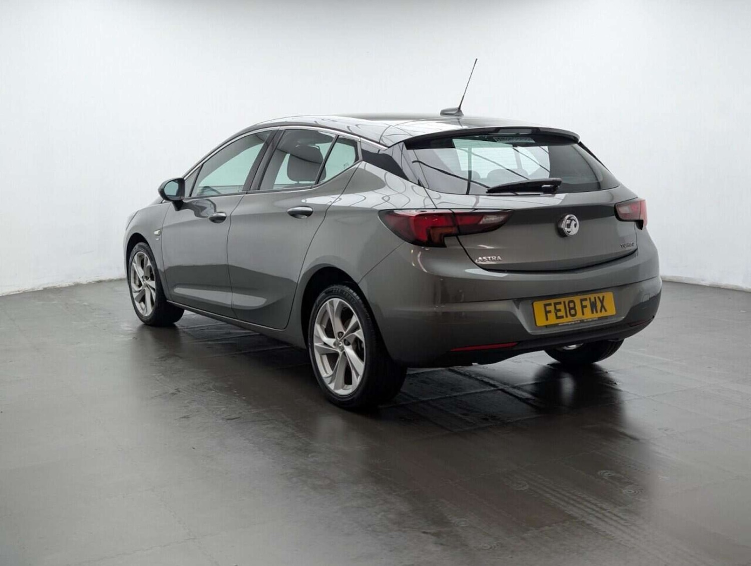 Used Vauxhall Astra 2018 for sale - 77953311: Photo 7