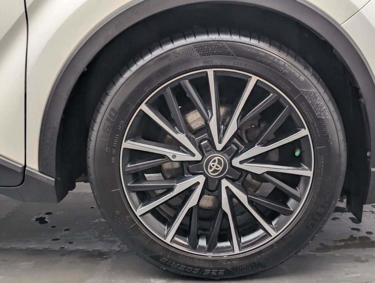 Used Toyota C-HR 2018 for sale - 77713259: Photo 10