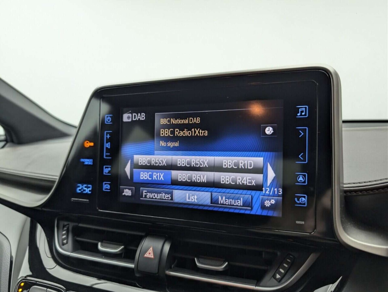 Used Toyota C-HR 2018 for sale - 77713259: Photo 13