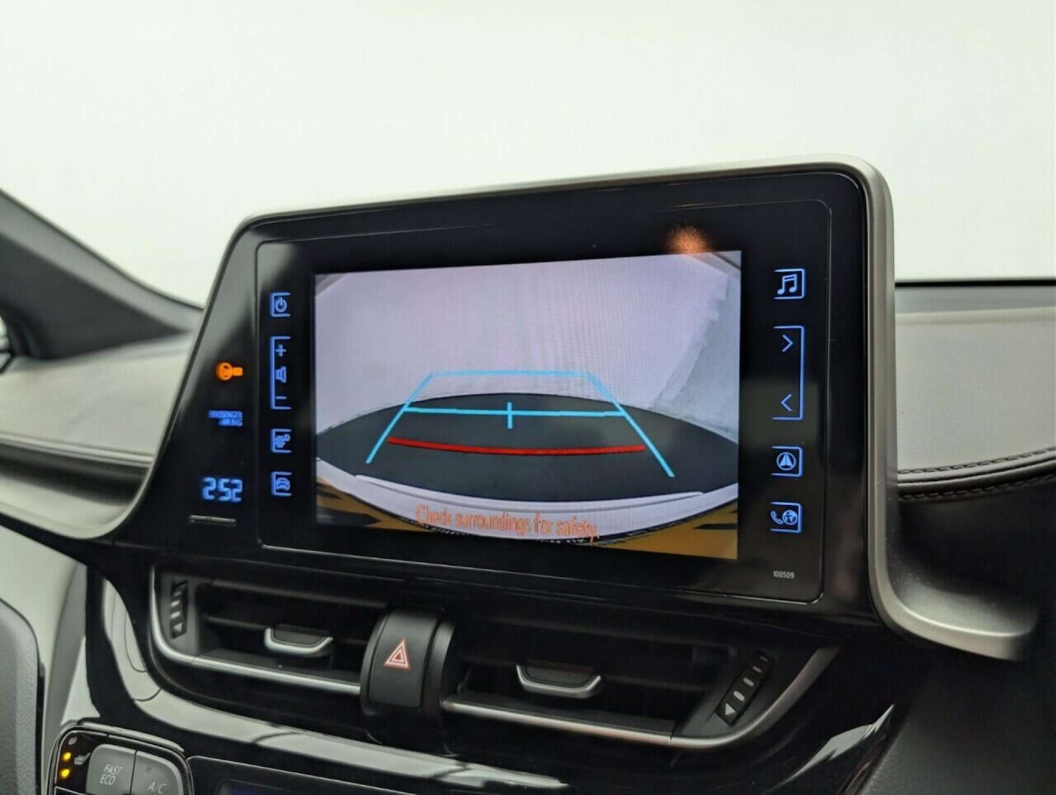 Used Toyota C-HR 2018 for sale - 77713259: Photo 15