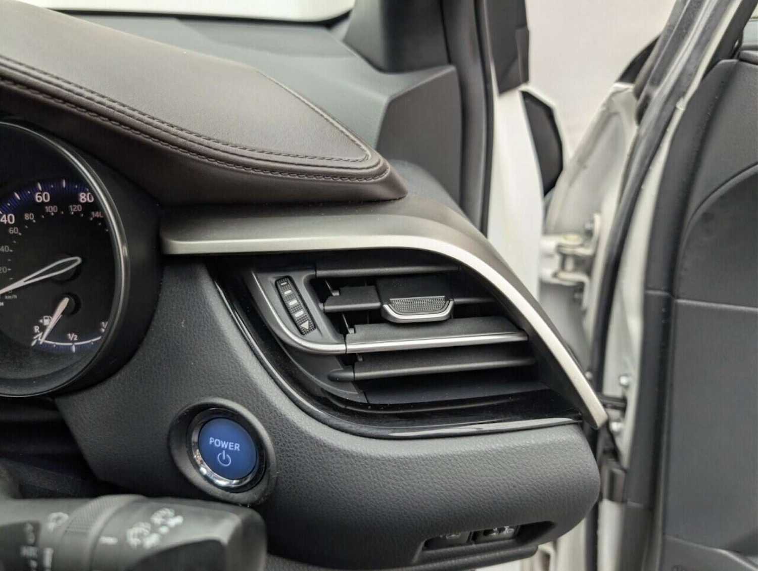 Used Toyota C-HR 2018 for sale - 77713259: Photo 19