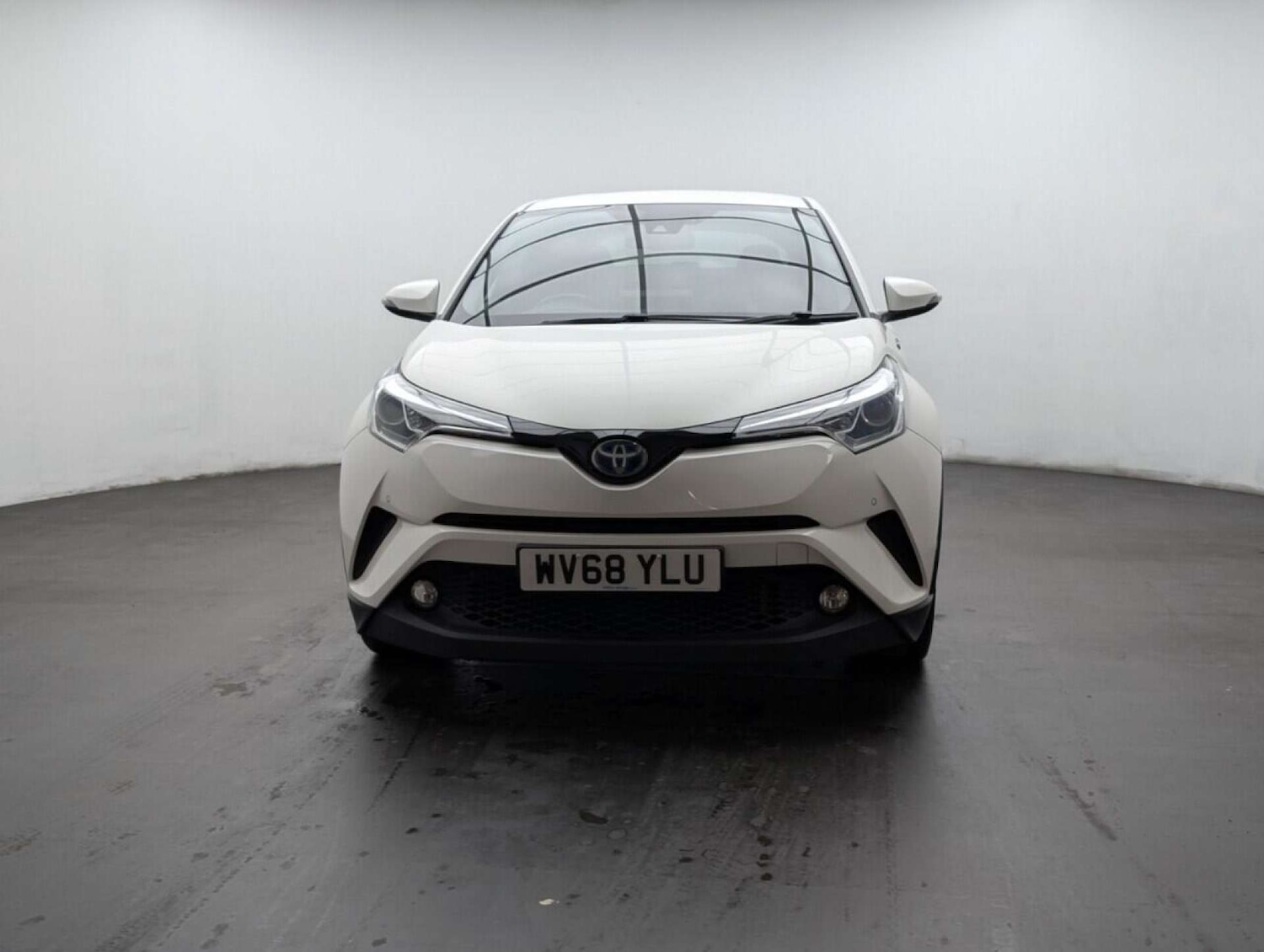 Used Toyota C-HR 2018 for sale - 77713259: Photo 3