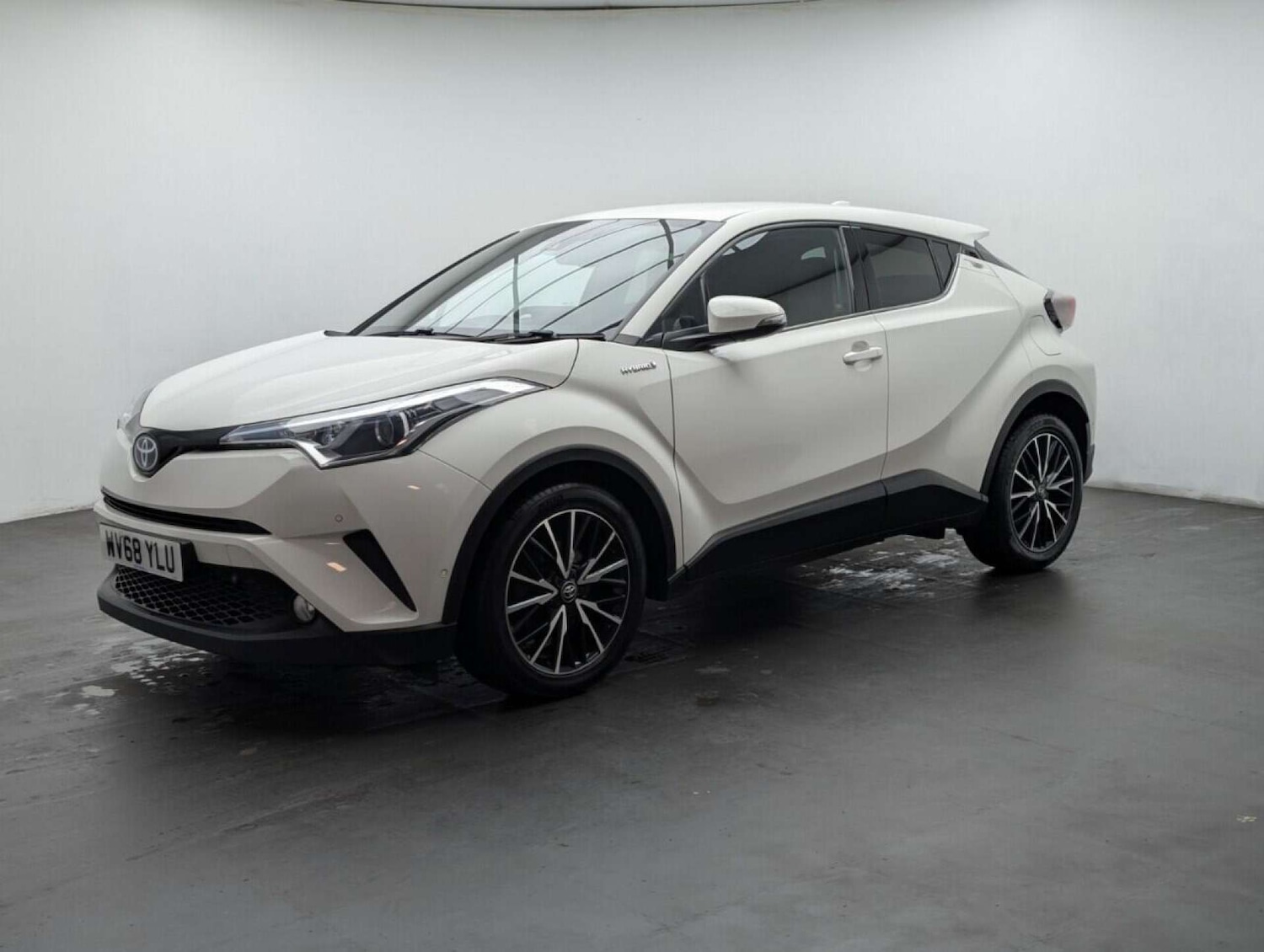 Used Toyota C-HR 2018 for sale - 77713259: Photo 4