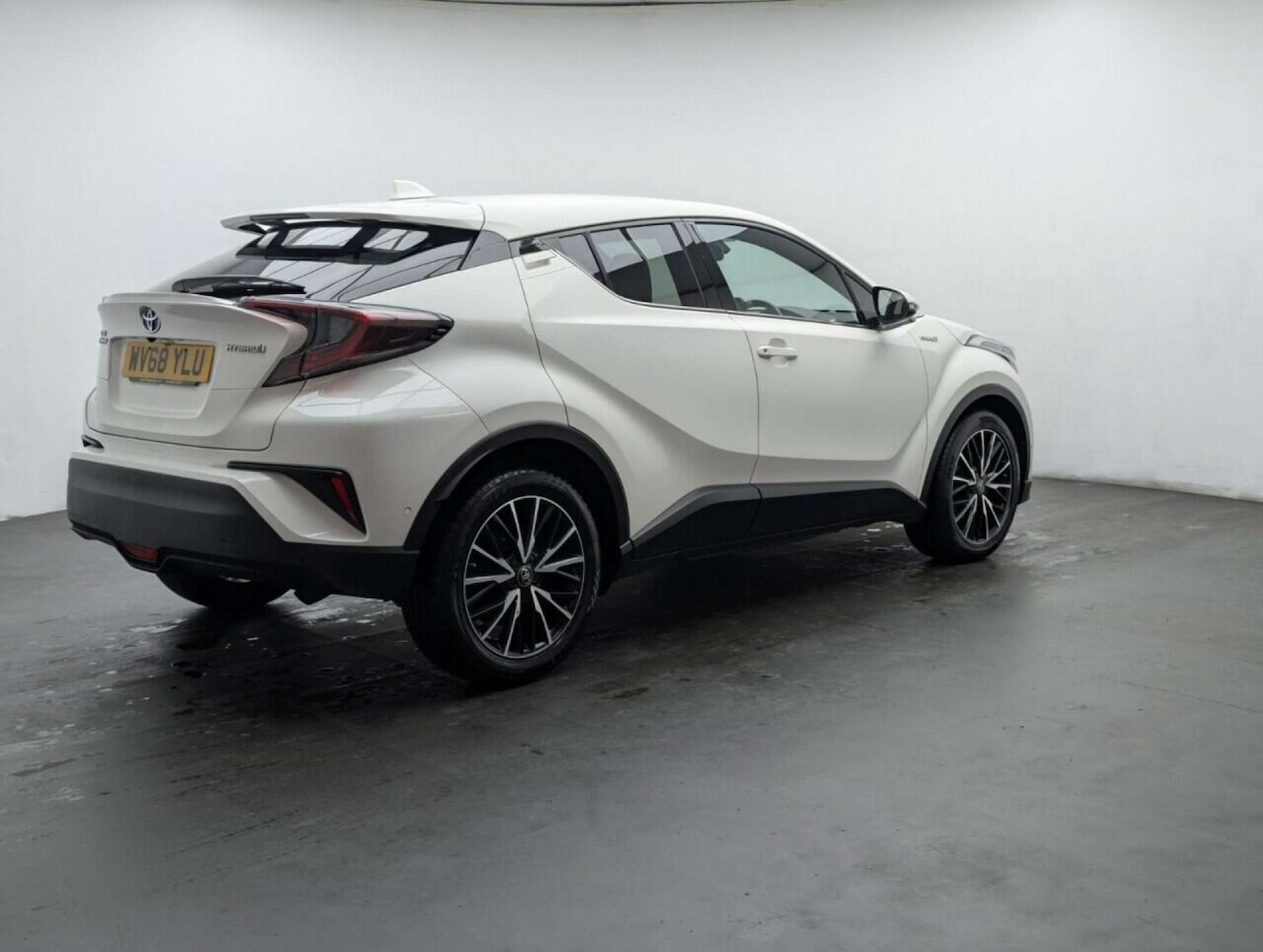 Used Toyota C-HR 2018 for sale - 77713259: Photo 8