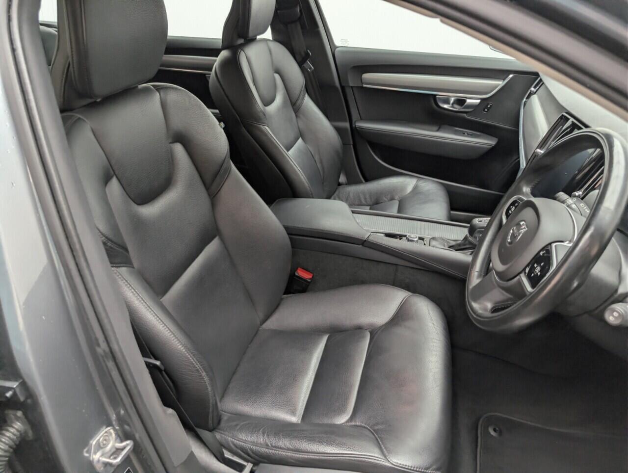 Used Volvo V90 2018 for sale - 77057381: Photo 12