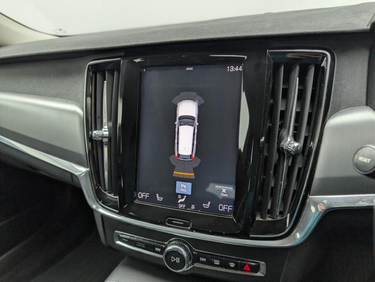 Used Volvo V90 2018 for sale - 77057381: Photo 14