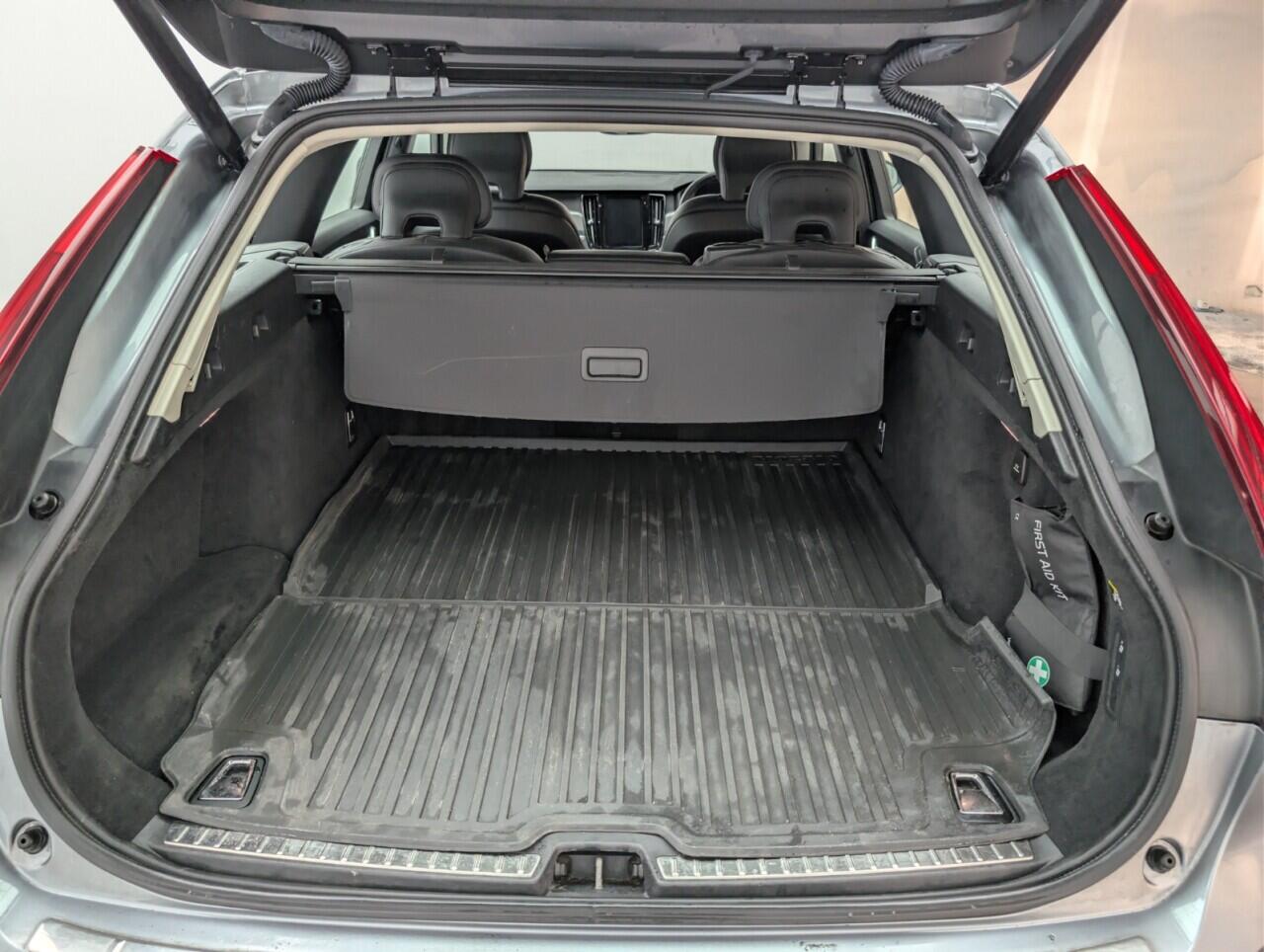 Used Volvo V90 2018 for sale - 77057381: Photo 25