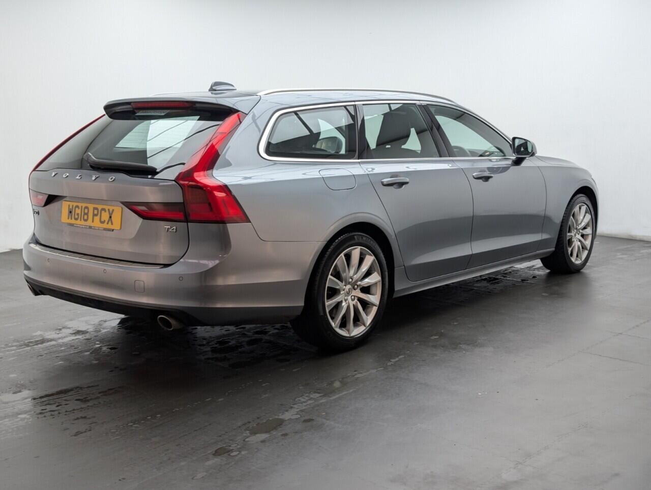 Used Volvo V90 2018 for sale - 77057381: Photo 8