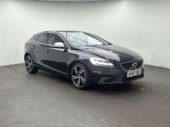 Used Volvo V40 2017 for sale - 79718811: Photo