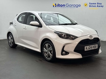 Used Toyota Yaris 2024 for sale - 79193978: Photo