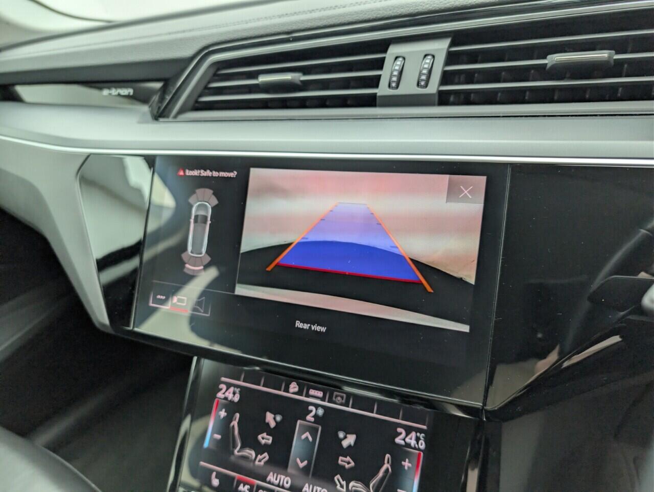 Used Audi e-tron 2021 for sale - 76425749: Photo 15