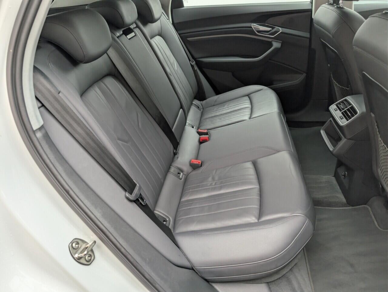 Used Audi e-tron 2021 for sale - 76425749: Photo 26