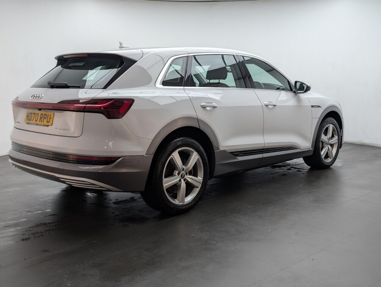 Used Audi e-tron 2021 for sale - 76425749: Photo 8