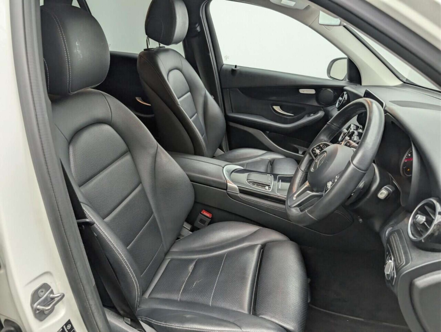 Used Mercedes-Benz GLC 2019 for sale - 77713359: Photo 12