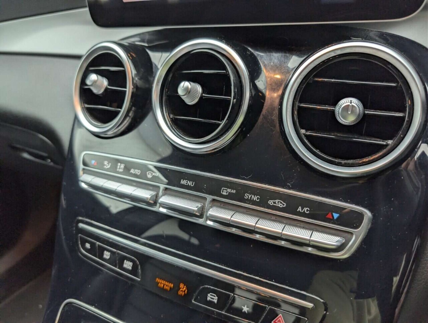 Used Mercedes-Benz GLC 2019 for sale - 77713359: Photo 16