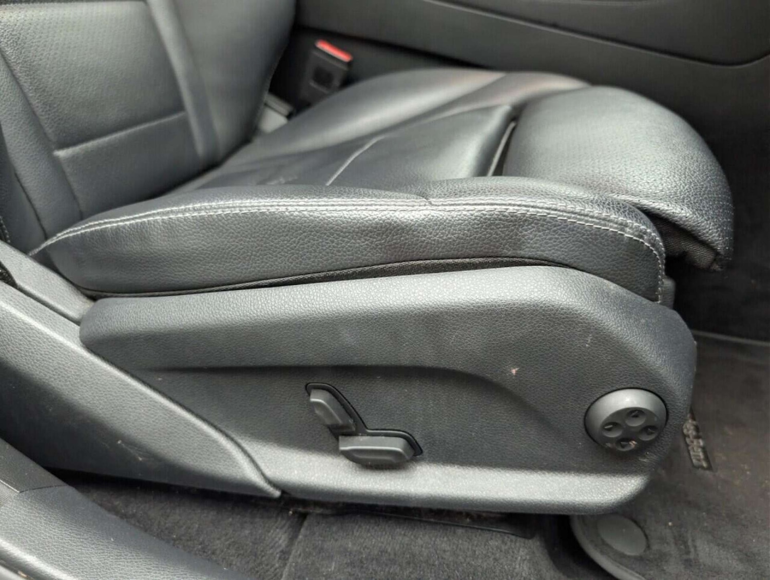 Used Mercedes-Benz GLC 2019 for sale - 77713359: Photo 22