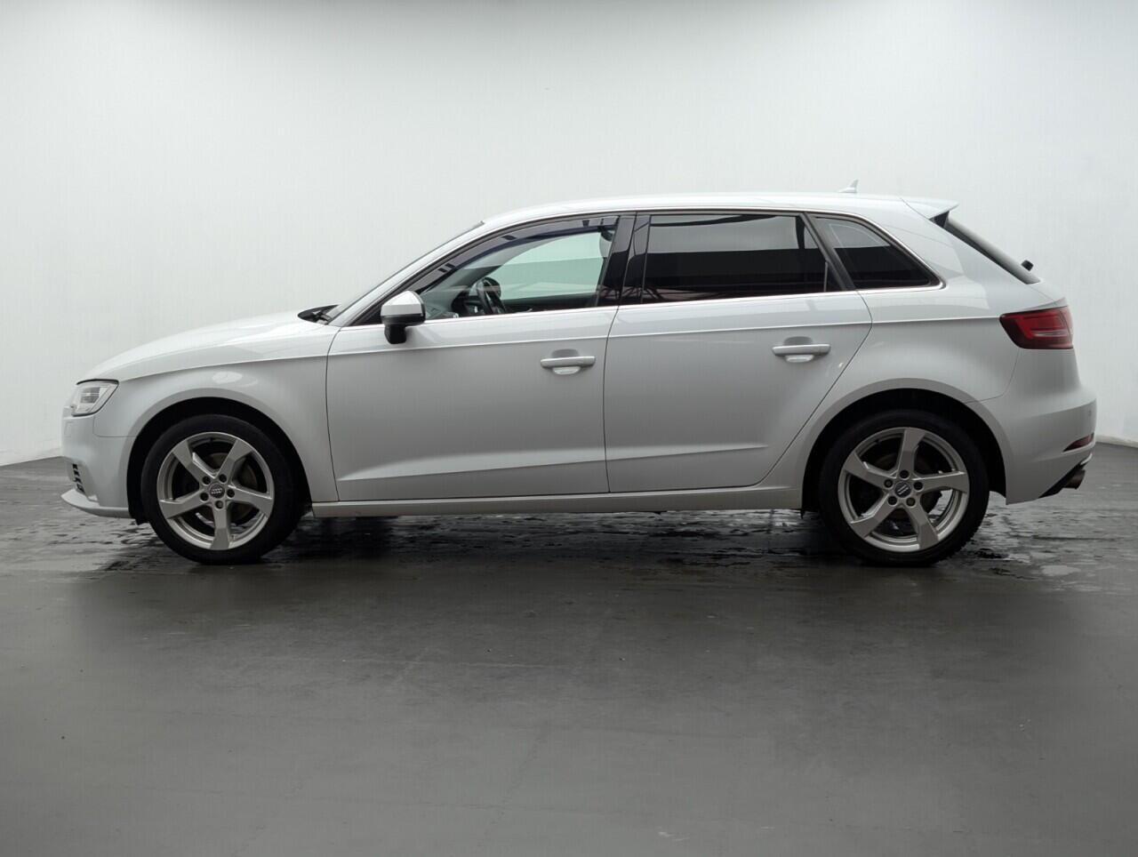 Used Audi A3 2017 for sale - 76423325: Photo 5