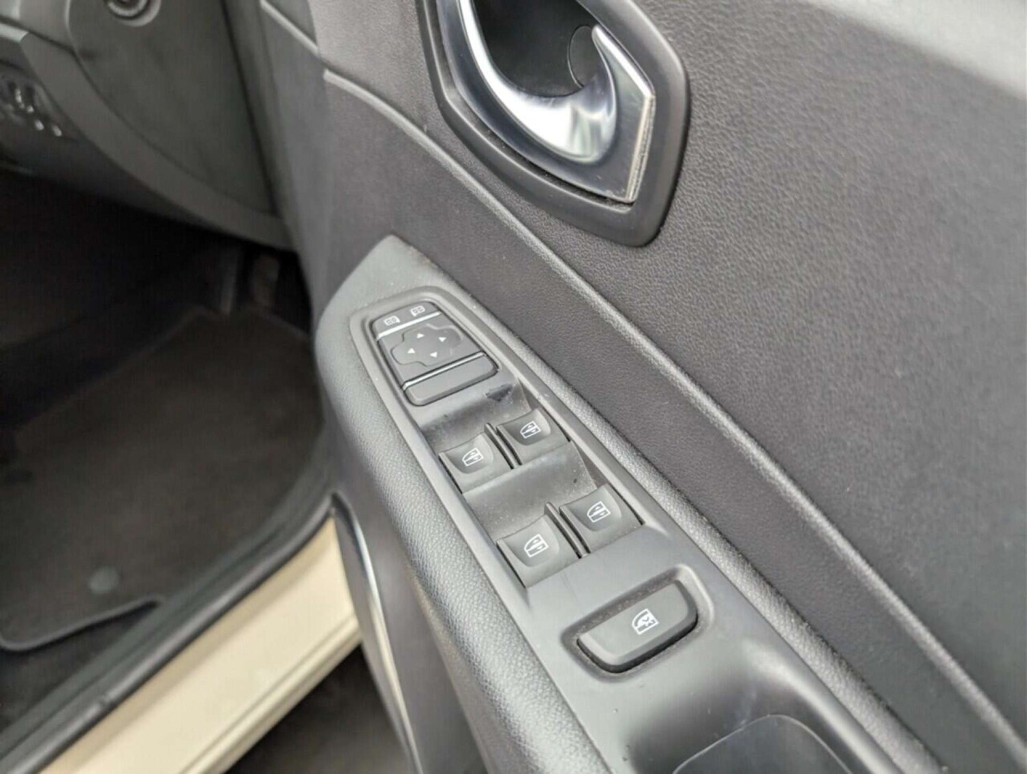 Used Renault Captur 2017 for sale - 77714167: Photo 20